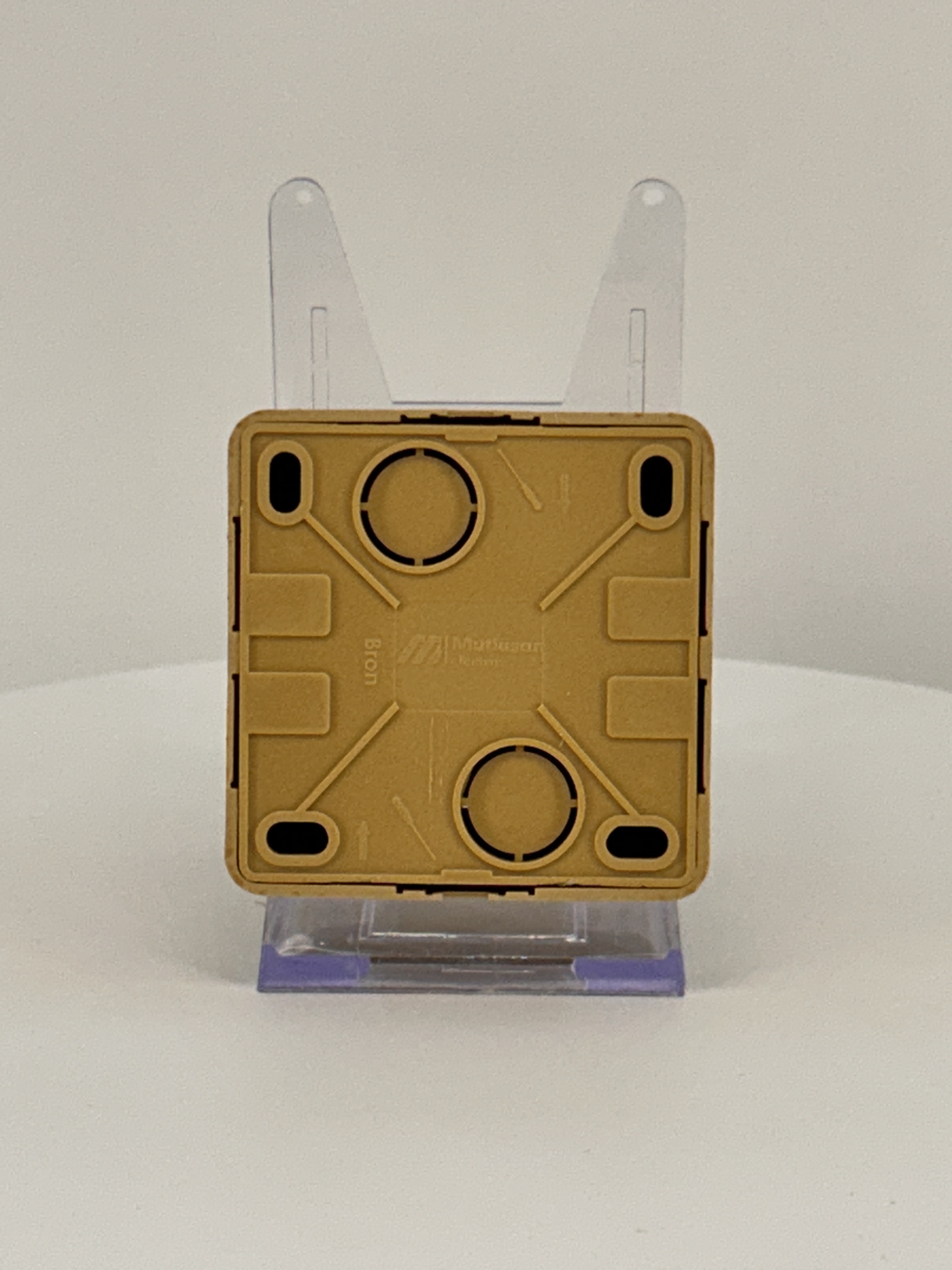 Netzwerk CAT5 Eiche · BRON Netzwerk CAT5 Eiche · BRON