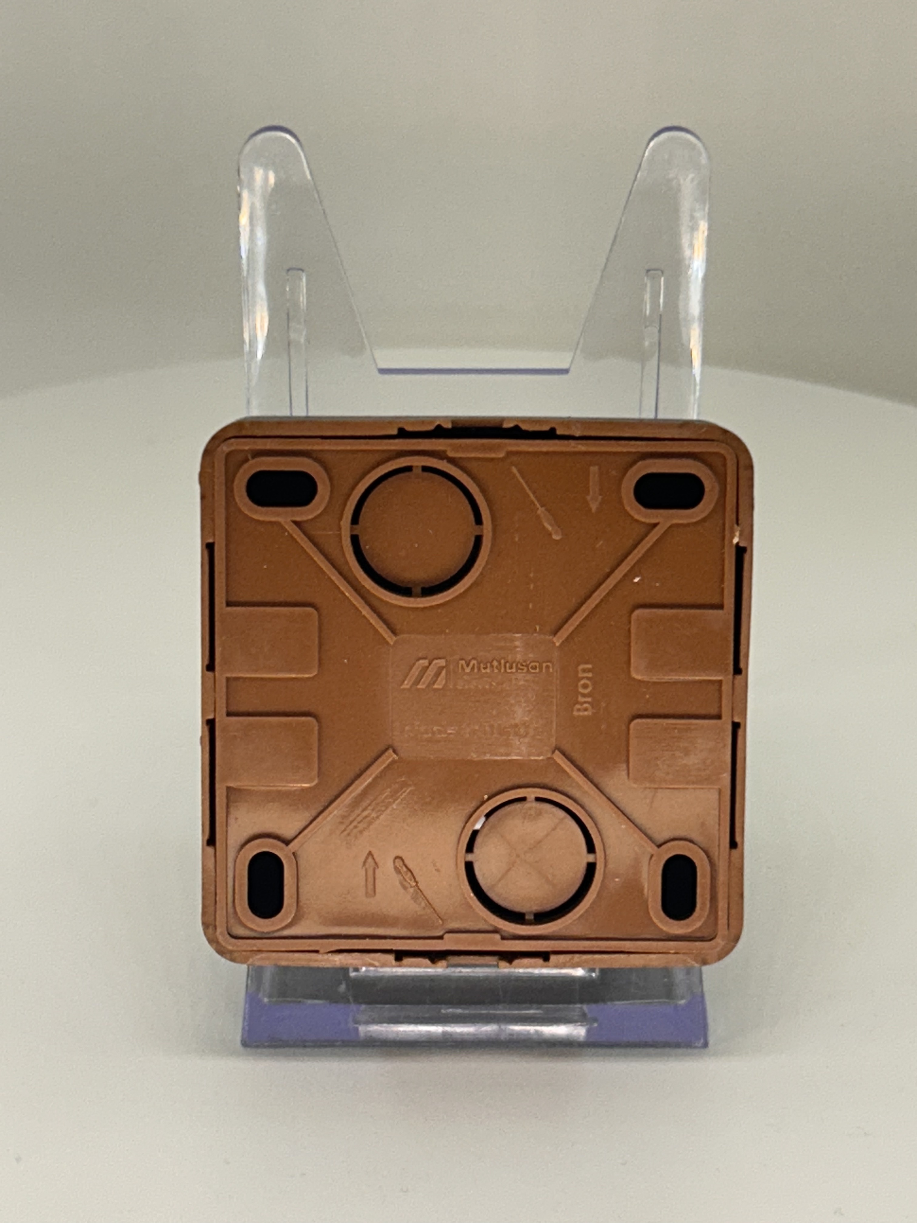 SAT Enddose Walnuss · BRON SAT Enddose Walnuss · BRON