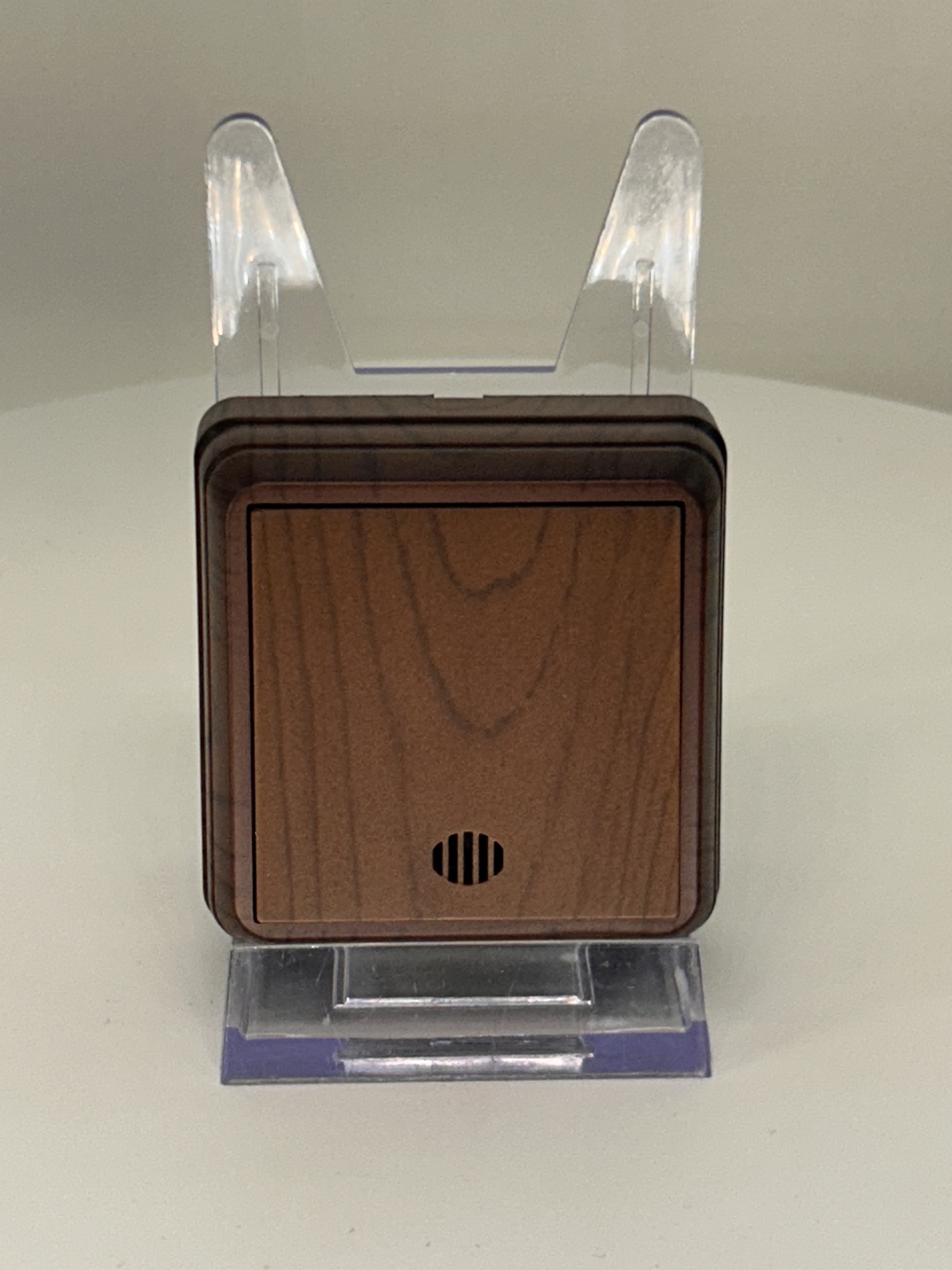 Kontrollschalter Walnuss · BRON Kontrollschalter Walnuss · BRON