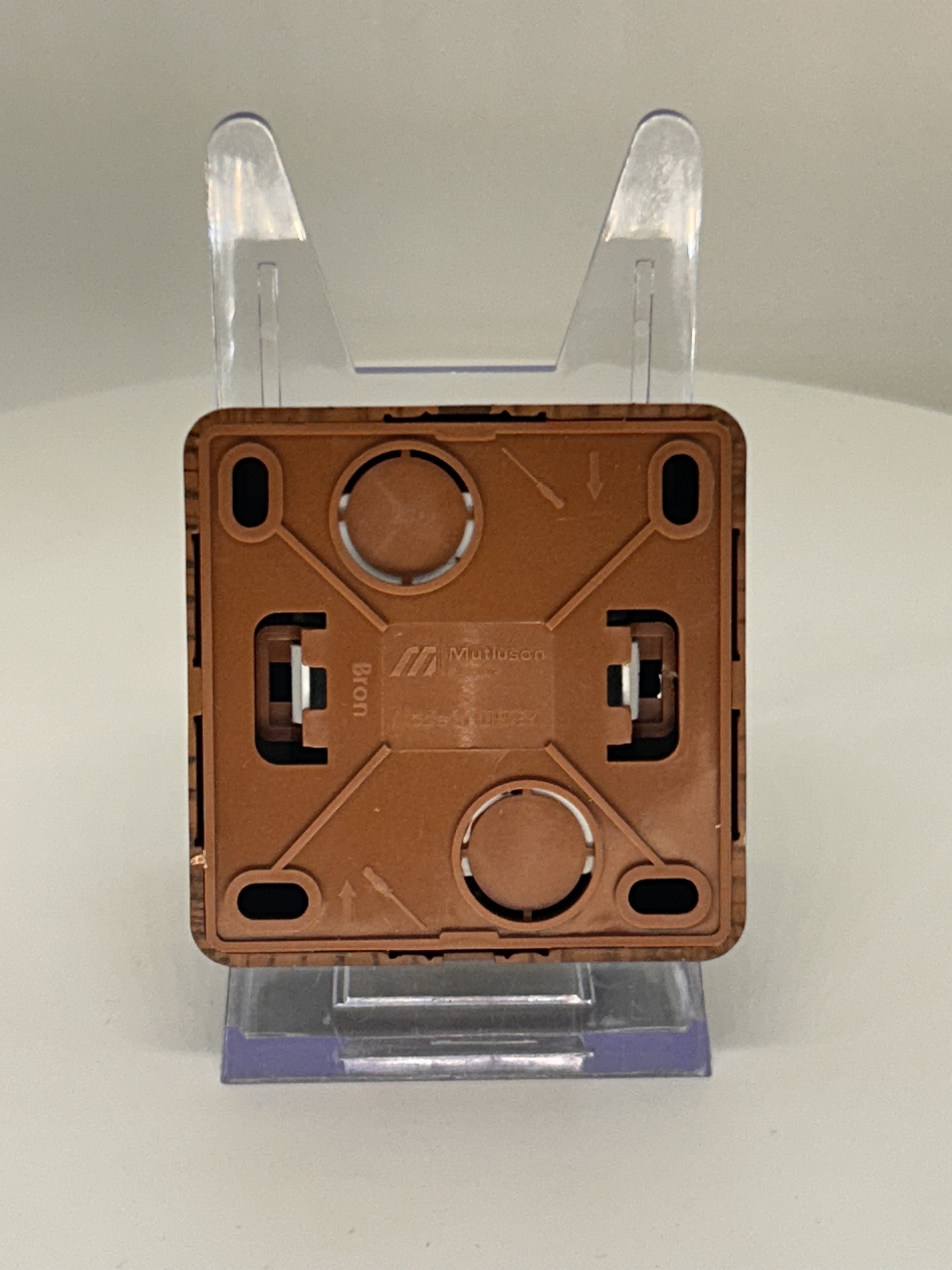 Kontrollschalter Walnuss · BRON Kontrollschalter Walnuss · BRON