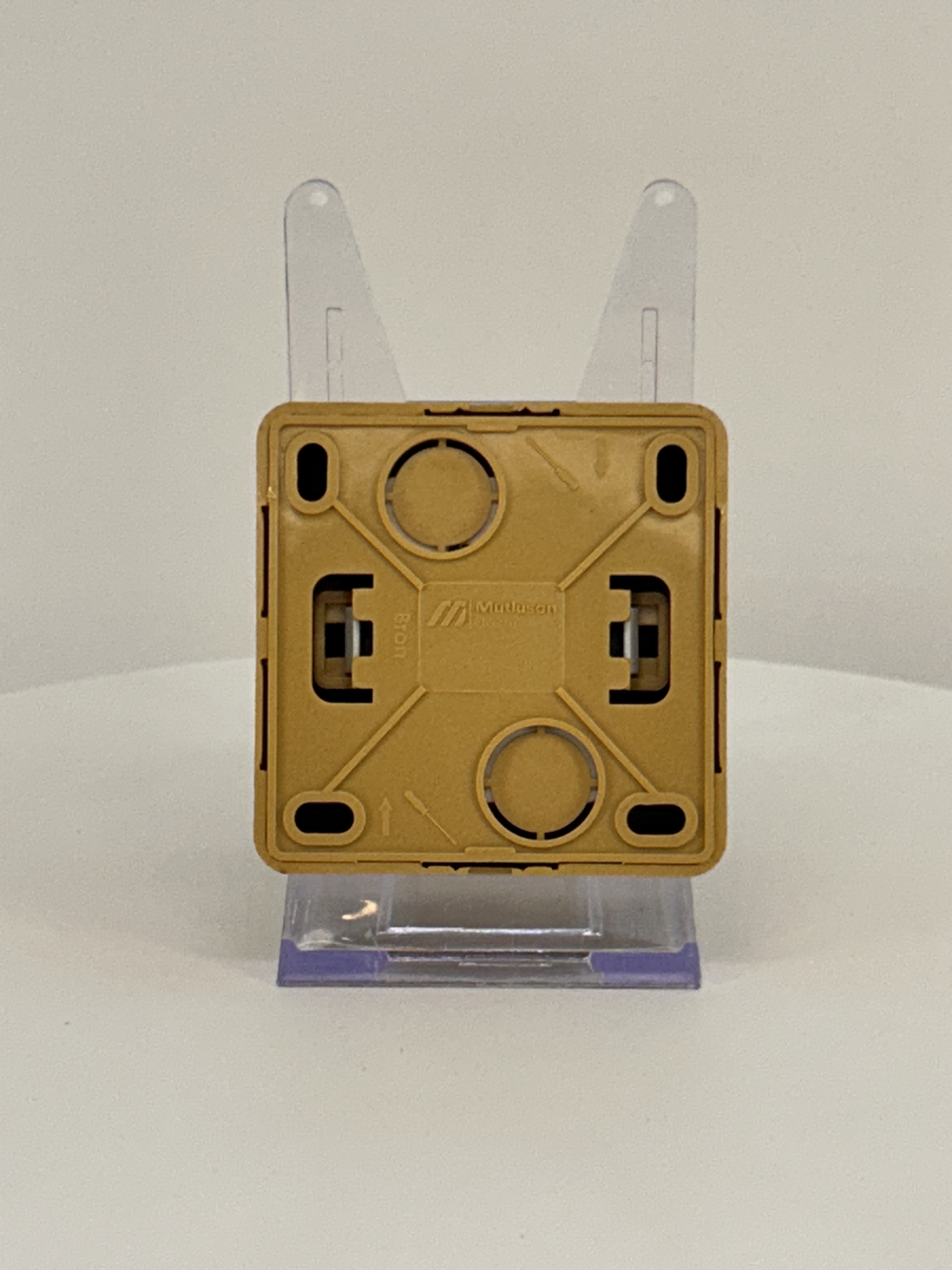 Kontrollschalter Eiche · BRON Kontrollschalter Eiche · BRON