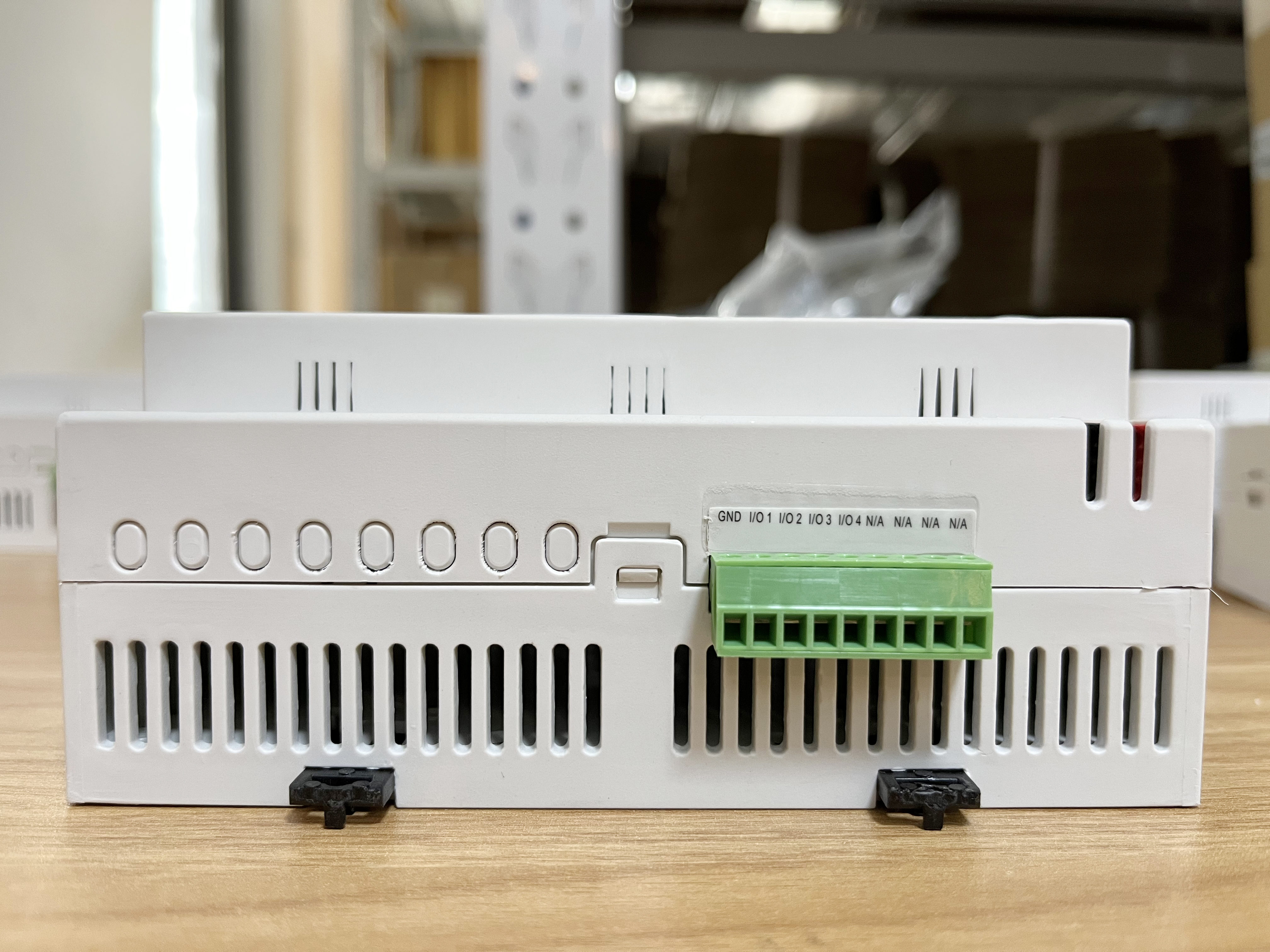 6 fach KNX Schaltaktor 10A 6 fach KNX Schaltaktor 10A