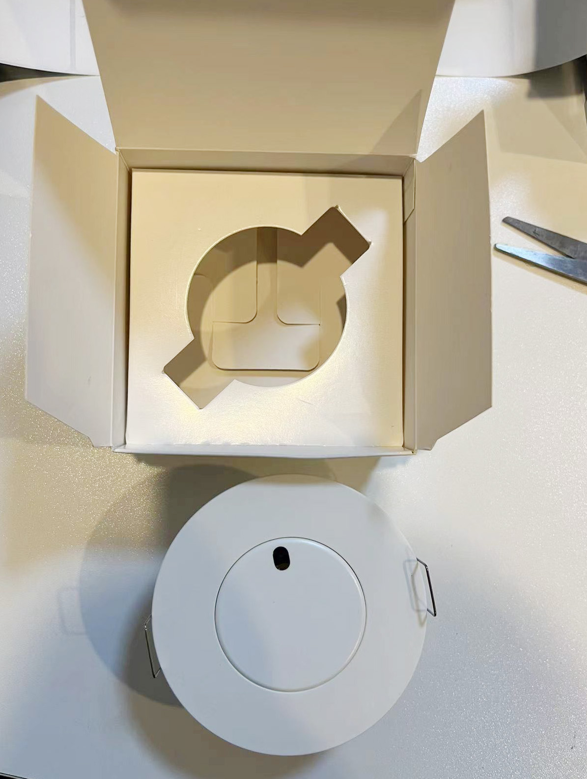 KNX Präsenzmelder true presence KNX Präsenzmelder true presence