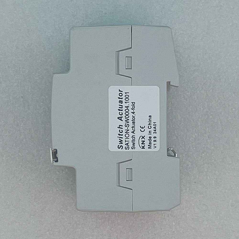 4 fach KNX Schaltaktor 10A 4 fach KNX Schaltaktor 10A