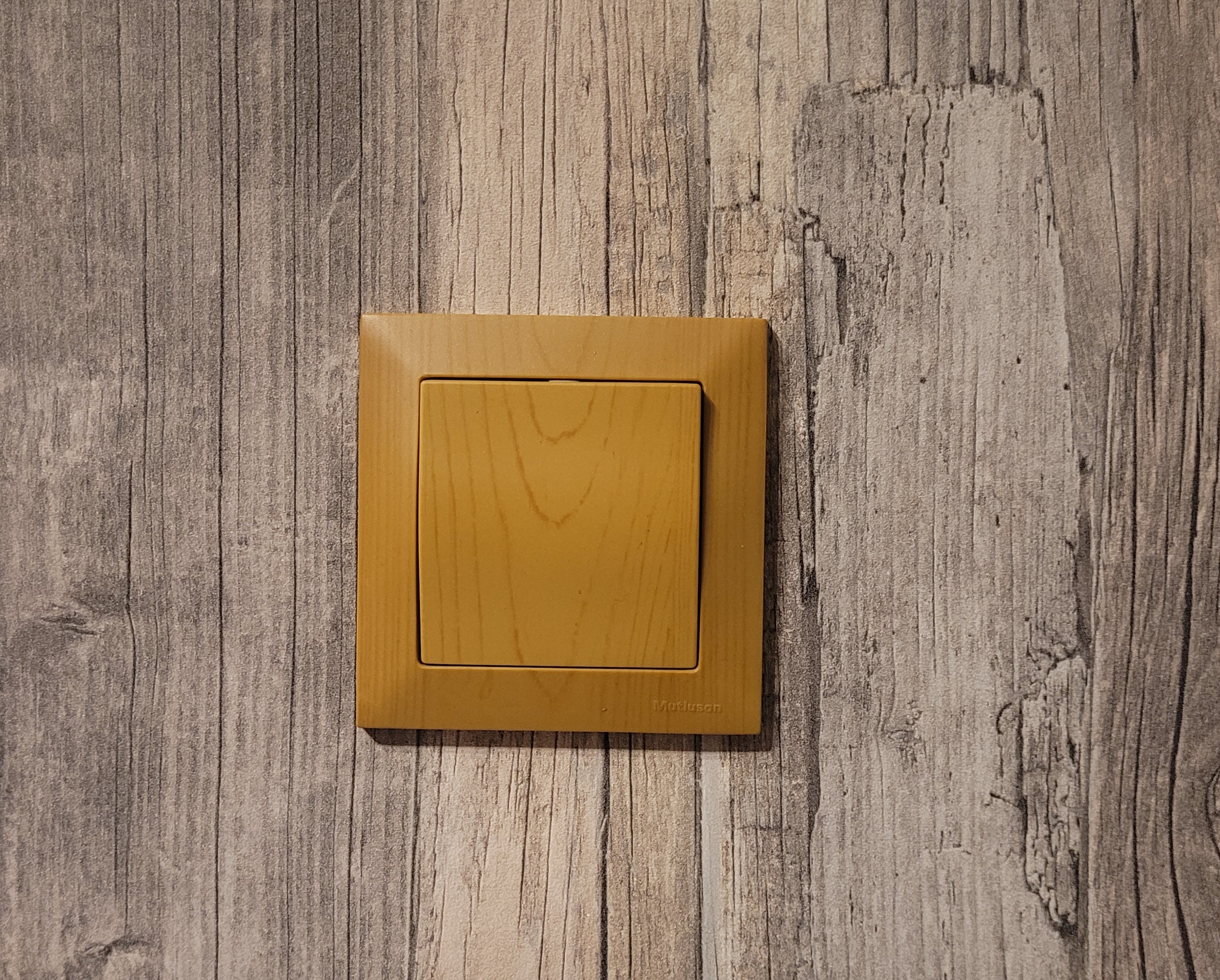 Sparset 48x Ein / Aus Schalter  Eiche Holz Optik CANDELA Serie